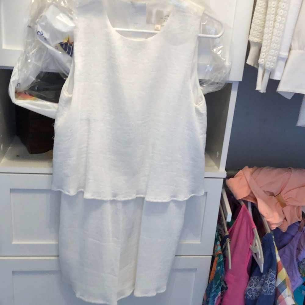 Beach or wedding! J.O.A Los Angeles white romper M